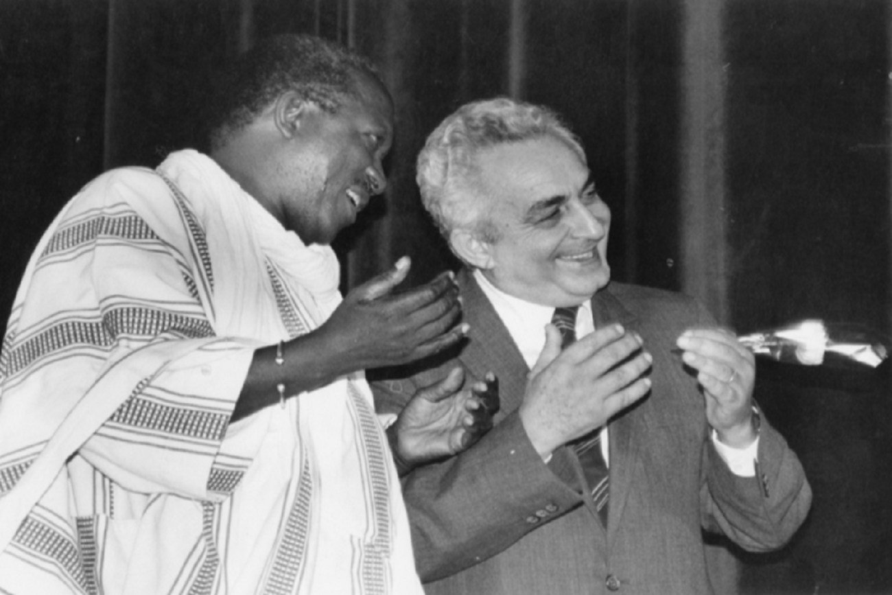 A long-lasting friendship formed in Carthage between two of the greatest filmmakers from Sub-Saharan Africa and the Arab world: Senegalese Sembene Ousmane and Egyptian filmmaker in exile Tawfik Saleh.