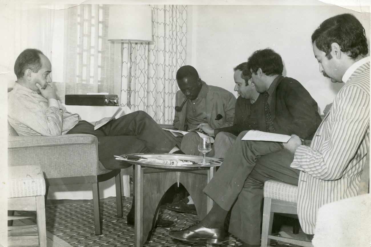 Le jury des JCC 1968 : Paulo Emilio Salles Gomes, Fondateur de la cinémathèque brésilienne , Sembène Ousmane , le critique et écrivain français Jean-Louis Bory, Tahar Cheriaa, et le Cinéaste tunisien Noureddine Mechri.