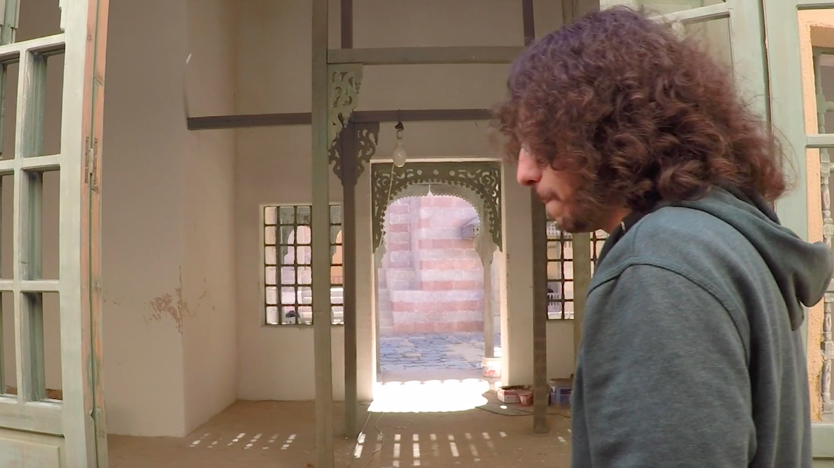 HOME MOVIE ON LOCATION