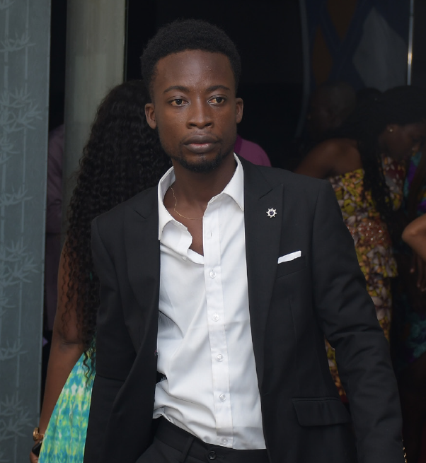 السيرة الذاتية - ماتياس نوسوغنون